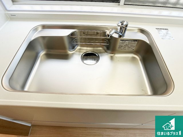 広々としたシンクで食器洗いも楽々！