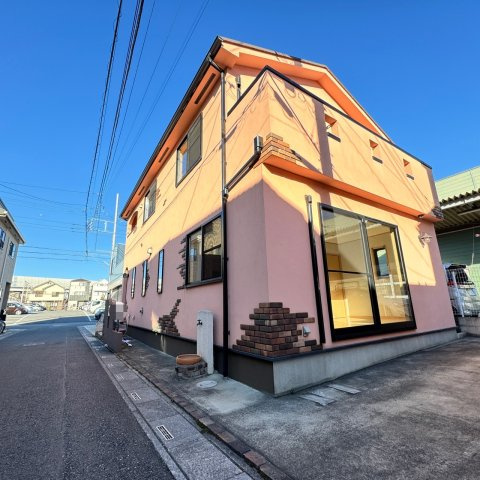 3LDK+納戸、南向きで日当たり良好！お家の近くにあると便利なセブンイレブン　川口安行領根岸店徒歩2分(110ｍ)お気軽にお問い合わせください！