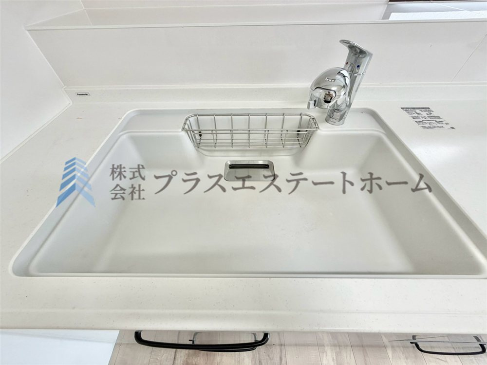 天板と一体型のシンク♪つなぎ目がないのでお掃除も楽々です♪