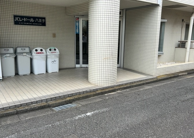 隣家の土地はどうなっているのか、生活利便施設が近くにあるのか、学校まで近いかなど、お客様のライフスタイルにあわせたイメージが重要です。また、近くにあると困る施設が近くにないかも確認するといいでしょう。