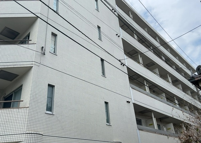 景色重視でお家選ぶをするとスーパーが遠い！学校が遠い！など生活をするうえで利便性で困ることもあります。まず一度現地を見学する際に、周辺の施設などがあるかを確認し、暮らし始めた後のことを想像しましょう。