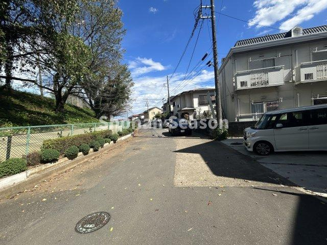 学区：緑ケ丘小学校まで徒歩6分とお子様の通学にも安心な立地です◎