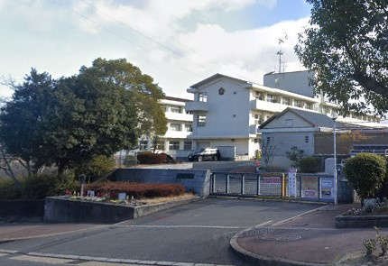 田原小学校まで徒歩7分です！