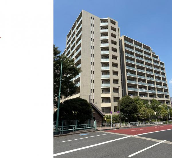 洗練されたデザインが目を引く大規模レジデンス