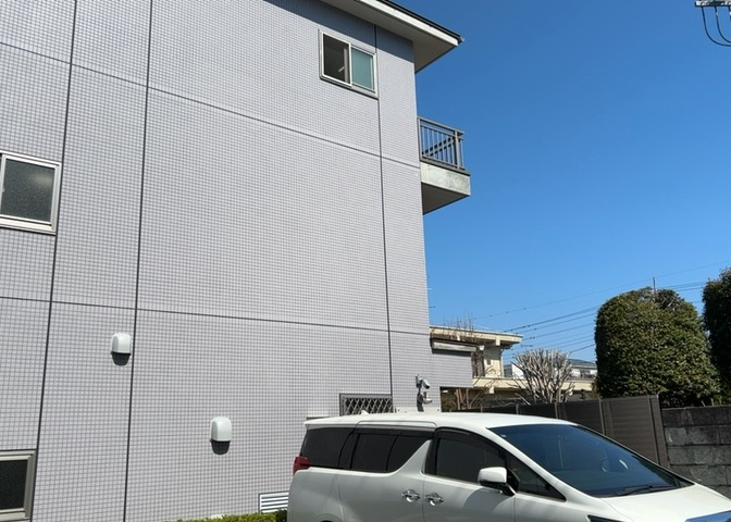 眺望を気にして物件を探す場合、前面に建物が建っていないか現地で確認しましょう！前面に建物があると景色はもちろん、日当たりや風通しにも影響が出てきます。住んだ時のことを想像しながら現地見学をしましょう。