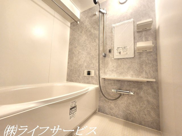 浴室／浴室乾燥機、自動お湯はり、追い焚き機能あり！