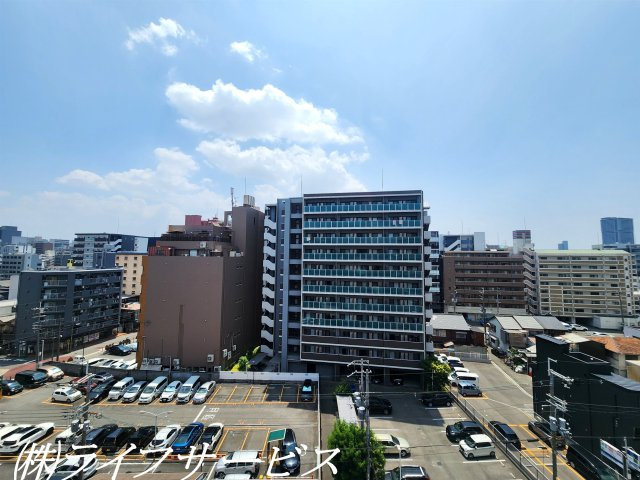 バルコニーからの眺望／上層階8階部分につき良好です！