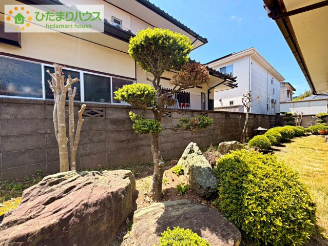 ガーデニングや家庭菜園も楽しめるお庭付き！