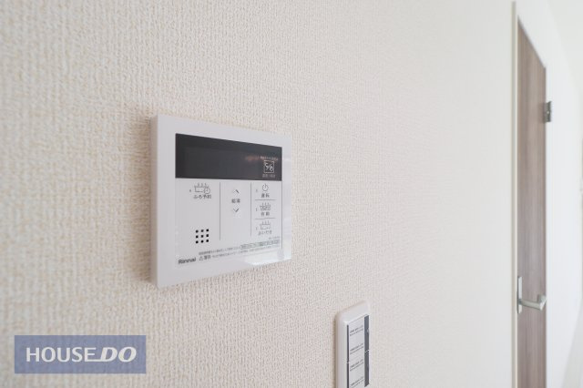 【温水設備】　給湯スイッチ付きで温度調整もラクラクです。