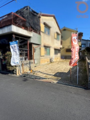 高槻市郡家新町に限定1区画！　徒歩10分圏内に買い物施設が充実しています♪