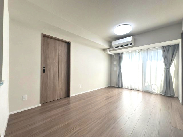 本画像は入居者様の家具をCGで消した画像であり、現況と異なる可能性がございます。