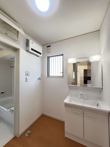 三面鏡付洗面化粧台