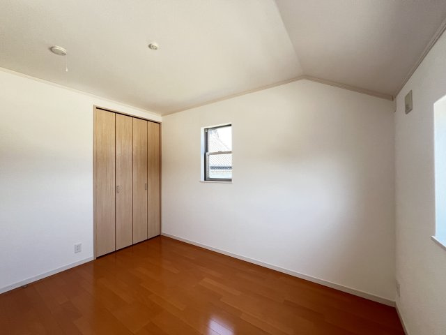 家族の個室や子供部屋にピッタリな洋室