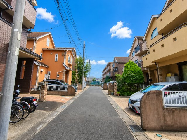 デジタル加工された写真です。