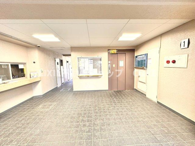 管理体制良好なマンション。エレベーター完備で小さなお子様連れの方やお年寄りの方にも安心です。
