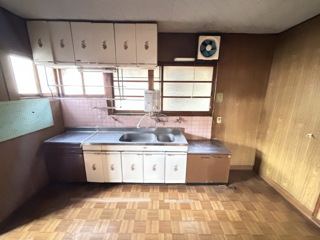 8帖のキッチンダイングなのでゆったりお料理ができます。