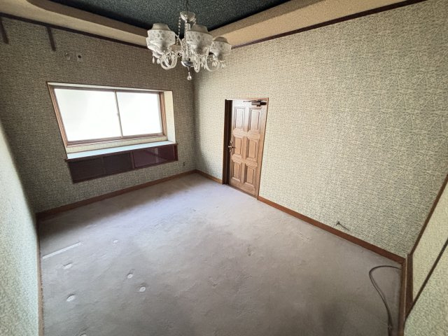 玄関横の洋室は応接間としてご利用できますね！