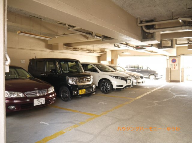 自走式の駐車場がありますので、車必須のかたには、安心です。