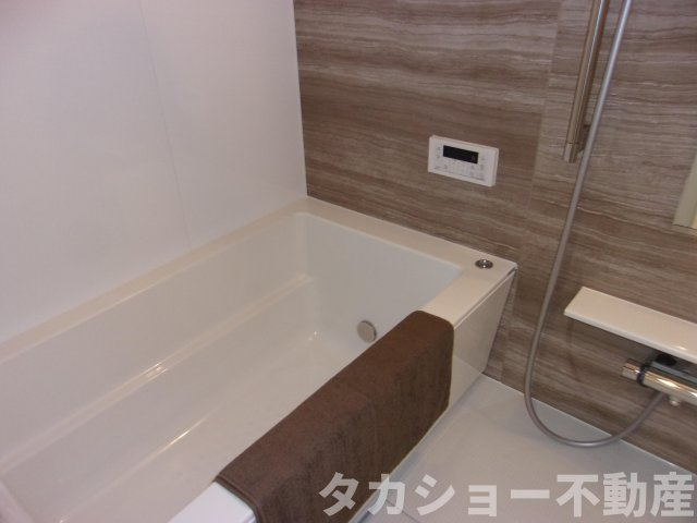 落ち着いた空間のお風呂です