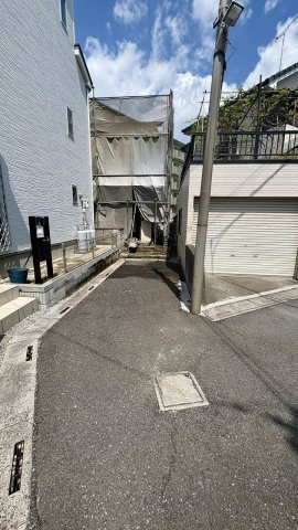 敷地約28坪・更地渡し！建築条件なし・お好きなハウスメーカーで建築可能です！自由設計で夢のマイホームはいかがでしょうか！