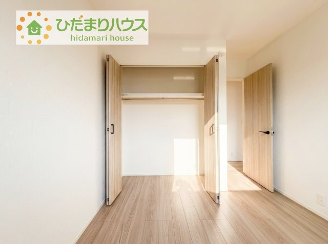 お洋服の多い女性に人気！収納力の高いクローゼット付き☆彡