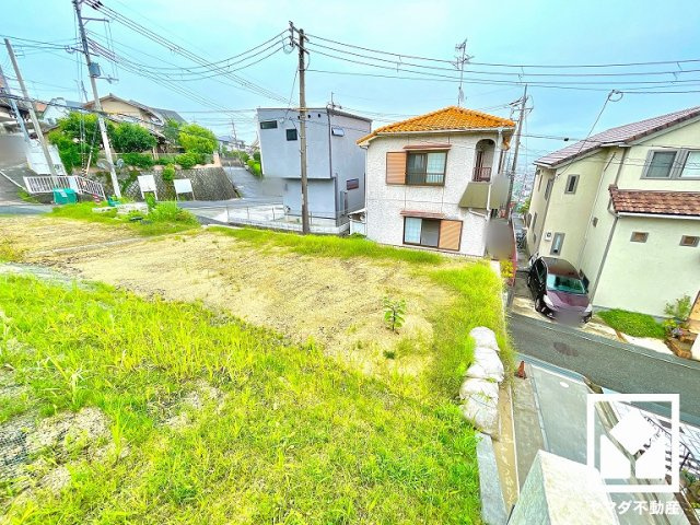 阪急今津線「仁川」駅まで徒歩21分の立地。毎日の通勤・通学だけでなく、休日のお出かけまで利便性に優れています。