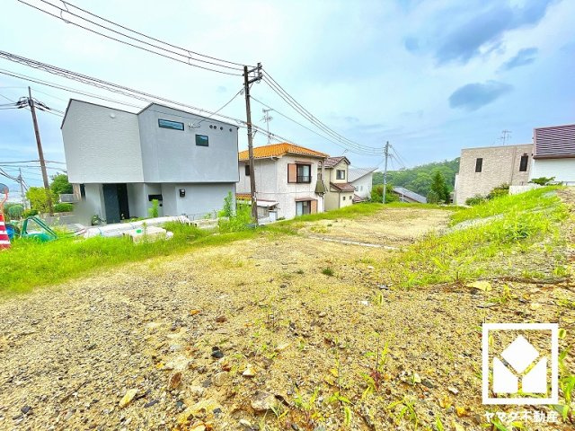 家族との時間も、自分だけの時間も心地よく過ごせる住まいを描ける土地。