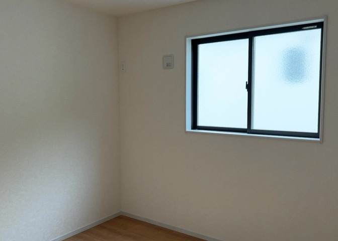 子供が何人でも年齢によっては、受験時にしっかり壁のある個室があった方が良い場合もあります。難しい問題ですが、兄弟の人数や、性別や年齢差によって状況が異なりますので、数年後のこともしっかり考えましょう。
