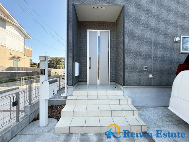 気持ちよくご家族やお客様を迎えられる玄関です。