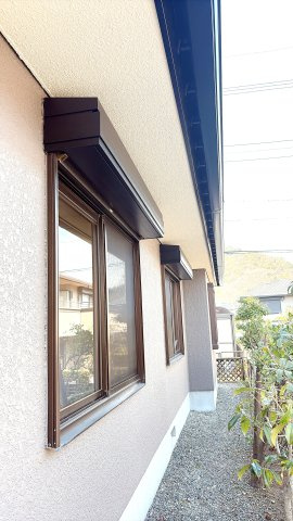 電動シャッターになります♪