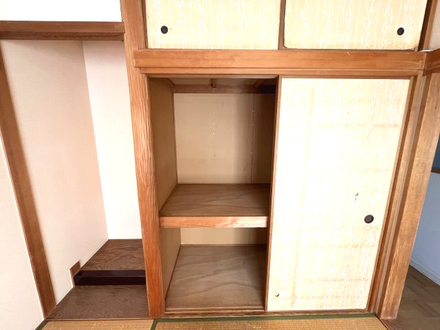 収納