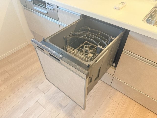 家事をサポートする食洗機付キッチン
