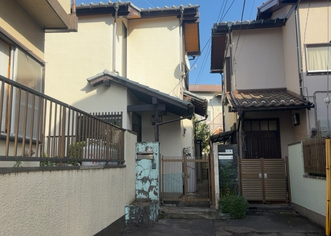 物件の詳細については、現地を見てわかること以外に、役所や法務局などで調べないとわからないことがあります。そのため、現地に行く場合は、もしこの物件を買ったらどのような生活ができるかをイメージしましょう。