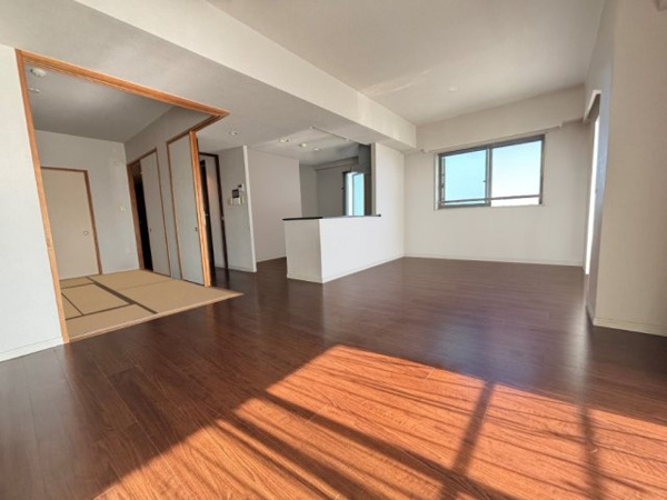 【ライオンズ南大沢ヒルズの居間】