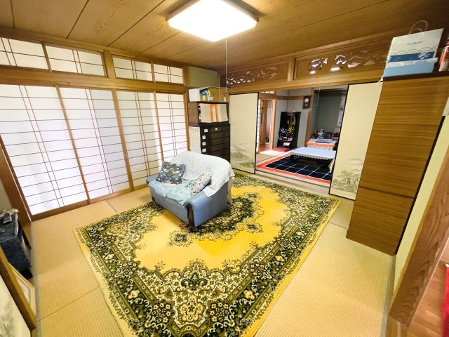 ダイニングキッチンと和室・縁側を繋げて広々LDKにするのも◎