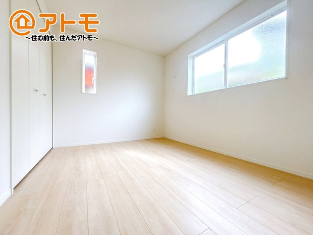 各居室に収納がついているので、部屋の中をすっきり見せることができますね！