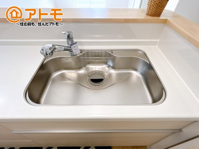 広いシンクは使い勝手良好です♪