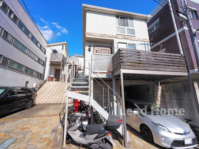 建築条件がない為、お好きなハウスメーカーで理想のお住まいが建築できます。