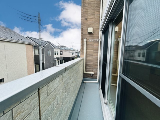 ☆Balcony☆　爽やかな風と光を感じられる開放的な空間。　