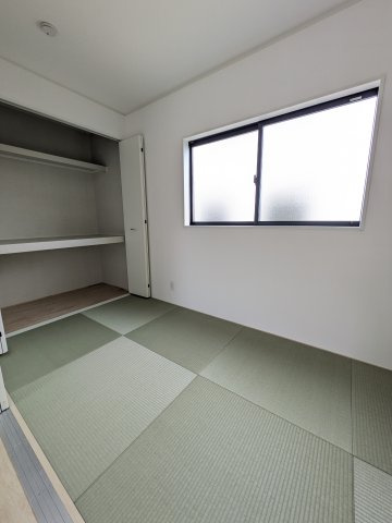 □■和室の写真です■□■　　ご家族のお昼寝スペースとしても活躍しそうです。
