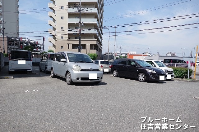 敷地内にある駐車場です！