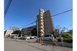 プリンスハイツ南21条の外観