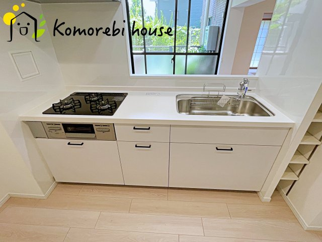 コンパクトなキッチンで掃除もラクラク