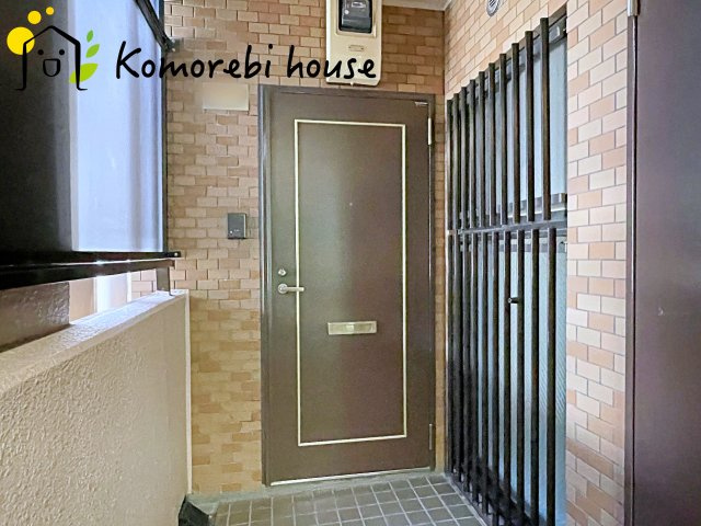明るい玄関です