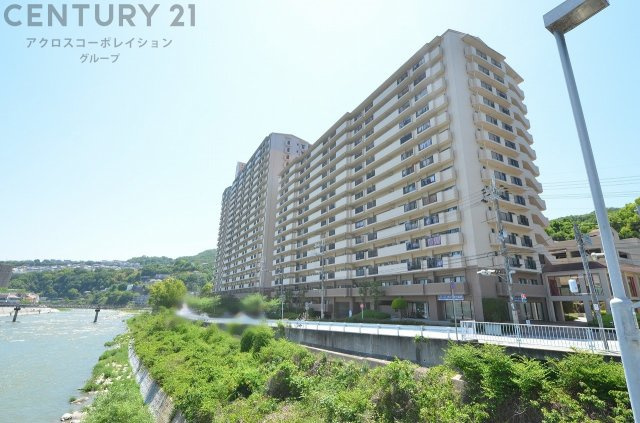 鉄骨鉄筋コンクリート造15階建て