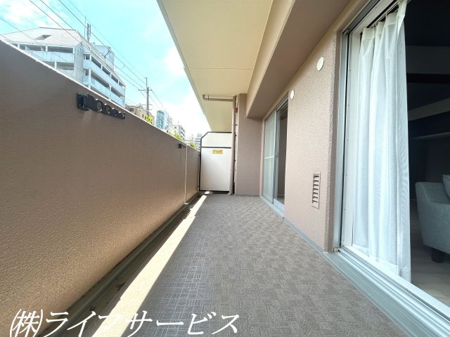 陽当りの良い南向きバルコニー