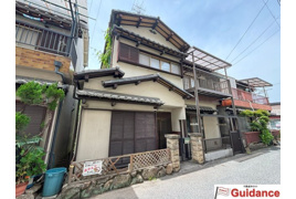 柏原市片山町中古住宅の外観