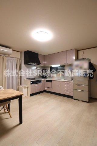 リビングは12.5帖でご家族でゆったり過ごせ、顔を毎日合わせられる造りです♪