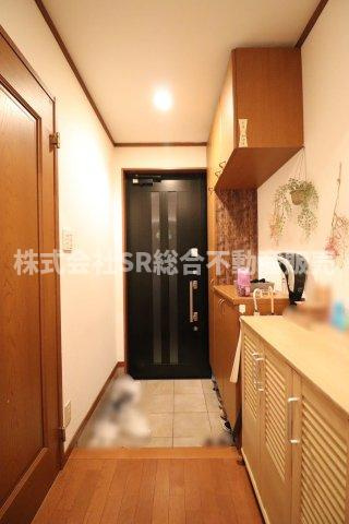 玄関にはシューズボックスもあり広く使えます！