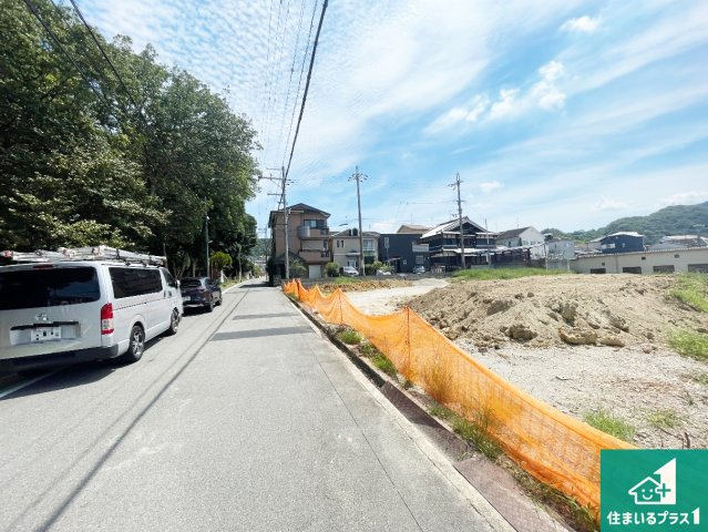 周辺は落ち着いた街並みの住宅地！子育てがしやすい住環境です！